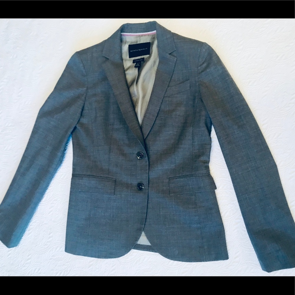 Bananas Republic Stretch Blazer.